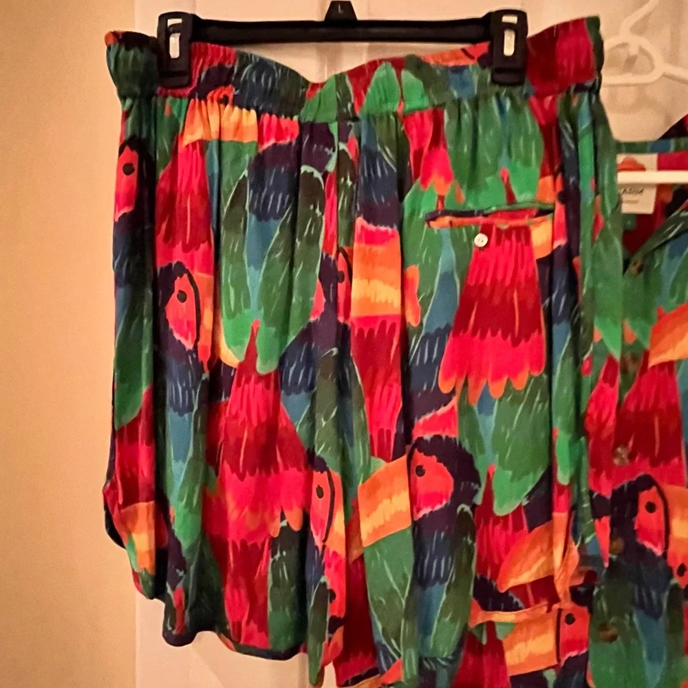 Farm Rio Unisex Co-ord Short Set - Picture 9 of 16